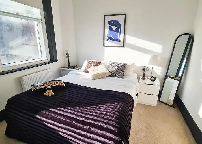 Unique And Cozy Apartment In Central London